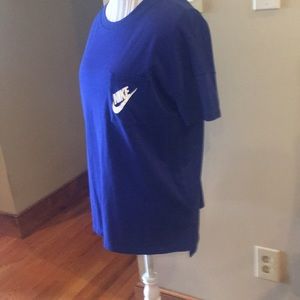 Ladies Nike tee shirt size large